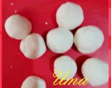 A picture of step 3 of Rosogolla stuff rabdi panna cotta.