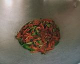 Foto langkah ke 4 dari resep *Bihun Jagung Sayur*.