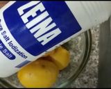 A picture of step 1 of Fresh lemon juice in jar|| and lemonade.