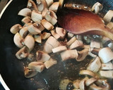Foto del paso 3 de la receta: Solomillo de cerdo al ajillo