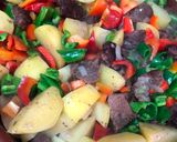 Foto del paso 5 de la receta Guvech 🍴 - ternera con patatas y verduras en cazuela de barro - Receta típica de Bulgaria🇧🇬