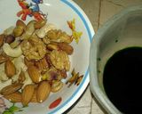A picture of step 2 of Loki ka halwa.