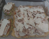 Foto del paso 4 de la receta: Pizza🍕con base de coliflor