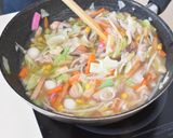 A picture of step 7 of Crispy Nagasaki Sara Udon.