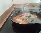 Foto del paso 5 de la receta: Gallineta en salsa con gambas