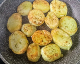 Foto del paso 6 de la receta: Lomo en salsa de naranja y Pedro Jiménez con patatas