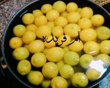 صورة لخطوة 2 من وصفة مخلل الليمون بالعصفور وحبه البركه