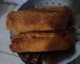 Foto langkah ke 6 dari resep Fried Cheese Mayo Roll.