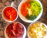 Foto del paso 1 de la receta: Guiso simple de fideos, papa y carne