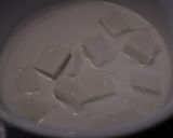 Une image de l'étape 7 de Macarons tout blancs, ganache au chocolat blanc et pop corn.