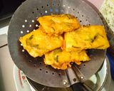 Foto langkah ke 4 dari resep Gembus Goreng Kucai.