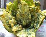 A picture of step 4 of 07. Long-Lasting Crispy Spinach Chips.
