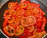 Foto del paso 1 de la receta: Tomate frito con huevo revuelto