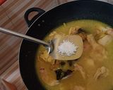 Foto langkah ke 5 dari resep Opor Ayam Kuning Sederhana.