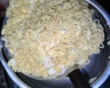 Foto langkah ke 2 dari resep Mie Setan Praktis (Pakai mi instan).