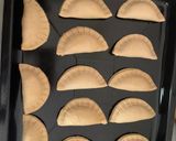 A picture of step 6 of Baked meat pie.