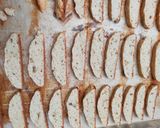 Foto langkah ke 5 dari resep Sourdough Biscotti (Unfeed Starter/Inactive).