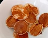 A picture of step 3 of My Tiny Pancakes, Dried fruit & Greek plain yogurt bowl.