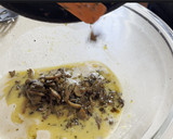 Foto del paso 7 de la receta: Tallarines con carbonara de setas