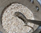 A picture of step 1 of Oats laddu.