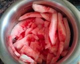A picture of step 1 of Spicy watermelon juice.
