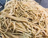 Foto del paso 1 de la receta: Ensalada de tallarines Integrales