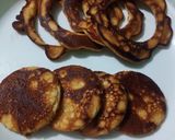 हनी पॅनकेक (honey pancake recipe in marathi) रेसिपी स्टेप 4 फोटो 