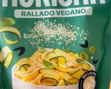 Foto del paso 9 de la receta: Espaguetis integrales con salchichas veganas y salsa de tomate