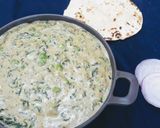 A picture of step 4 of Methi Matar Malai.