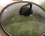 Foto del paso 3 de la receta: Arroz con tallitos de espinaca