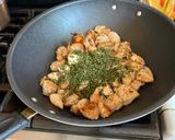 A picture of step 2 of Garlic Chicken.