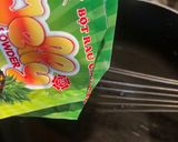 Hình bước làm 1 của món Birthday Cake