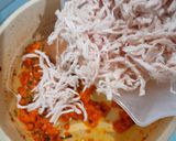 Foto langkah ke 2 dari resep Cireng isi Ayam Suwir Pedas.