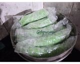 Foto langkah ke 2 dari resep Es Pisang Ijo Mudah.