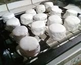 Foto del paso 7 de la receta: Alfajores de cacao, con baño de nieve, riquísimos!!!!
