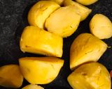આલુ મટર સમોસા (Aloo Matar Samosa Recipe In Gujarati) રેસીપી સ્ટેપ1ફોટો