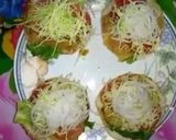 A picture of step 9 of Karachi ke mashoor burger.
