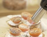Foto langkah ke 3 dari resep Easy Bruschetta.