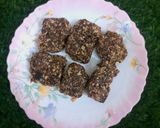 A picture of step 5 of Dates and oats energy bar.