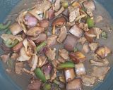 Gambar langkah 4 resipi Terung & Daging Masak Kicap Blackpepper.