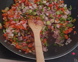 Foto del paso 2 de la receta: Empanadas argentinas criollas (salteñas)