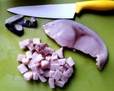 Foto del passaggio 1 della ricetta Spaghetti alla chitarra con pesce spada