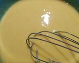 Foto langkah ke 2 dari resep Vanilla Custard Cream filled doughnut.