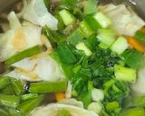 Foto langkah ke 5 dari resep Sup Daging Sayuran Simple.