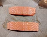 Foto del passaggio 1 della ricetta Salmone in crosta di mandorle e guacamole🐟🥑