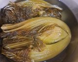 Foto langkah ke 1 dari resep Soup Ikan Kakap Sayur Asin.