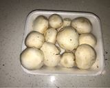 Foto del paso 1 de la receta: Champiñones en mantequilla dorada