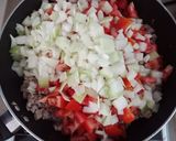 Hình bước làm 3 của món SPAGHETTI NAPOLIAN - Mì Ý bò băm (Japanese ketchup pasta)