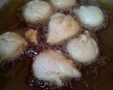 A picture of step 4 of Kathay Meethay Chat Patay Dahi Bharay.
