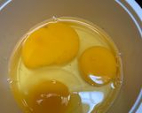 Foto langkah ke 1 dari resep Telur crispy kribo.